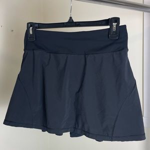 Lululemon 2 Tall Skort